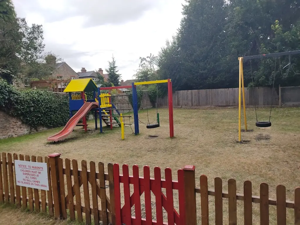 Alexander Gould_The Kings Arms_Harefield_review