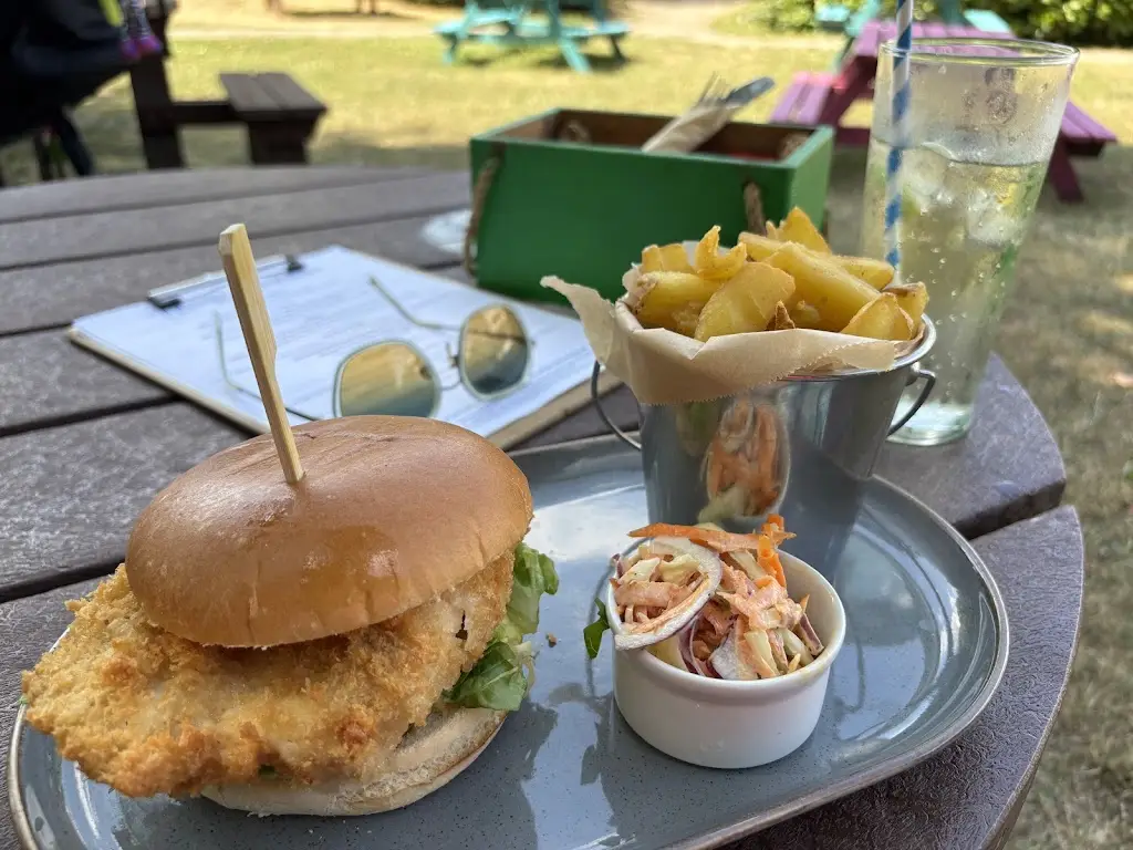 Babita Singh_The Rose and Crown_Harefield_review