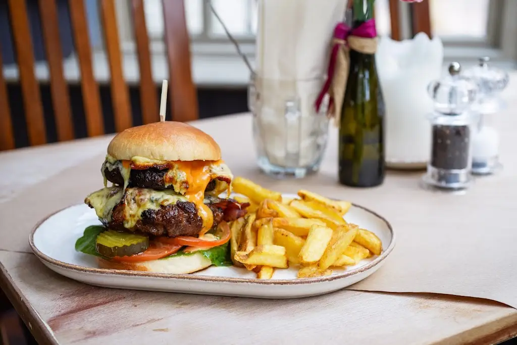 The Rose and Crown_Harefield_slider_image_2