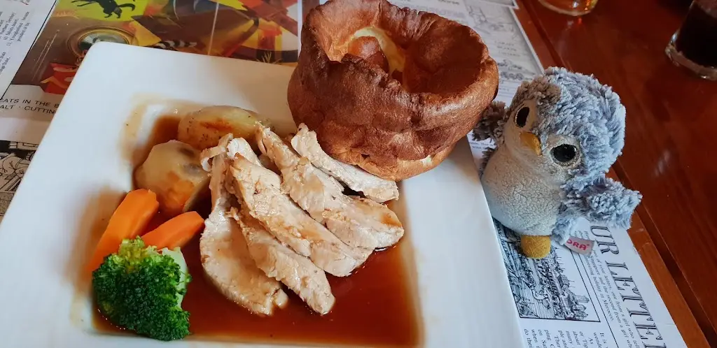 Menu_Live & Let Live_Harpole_image_6