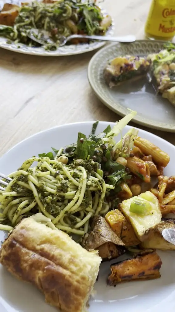 Saskia S_Hungry Cat_Harleston_Bewertung