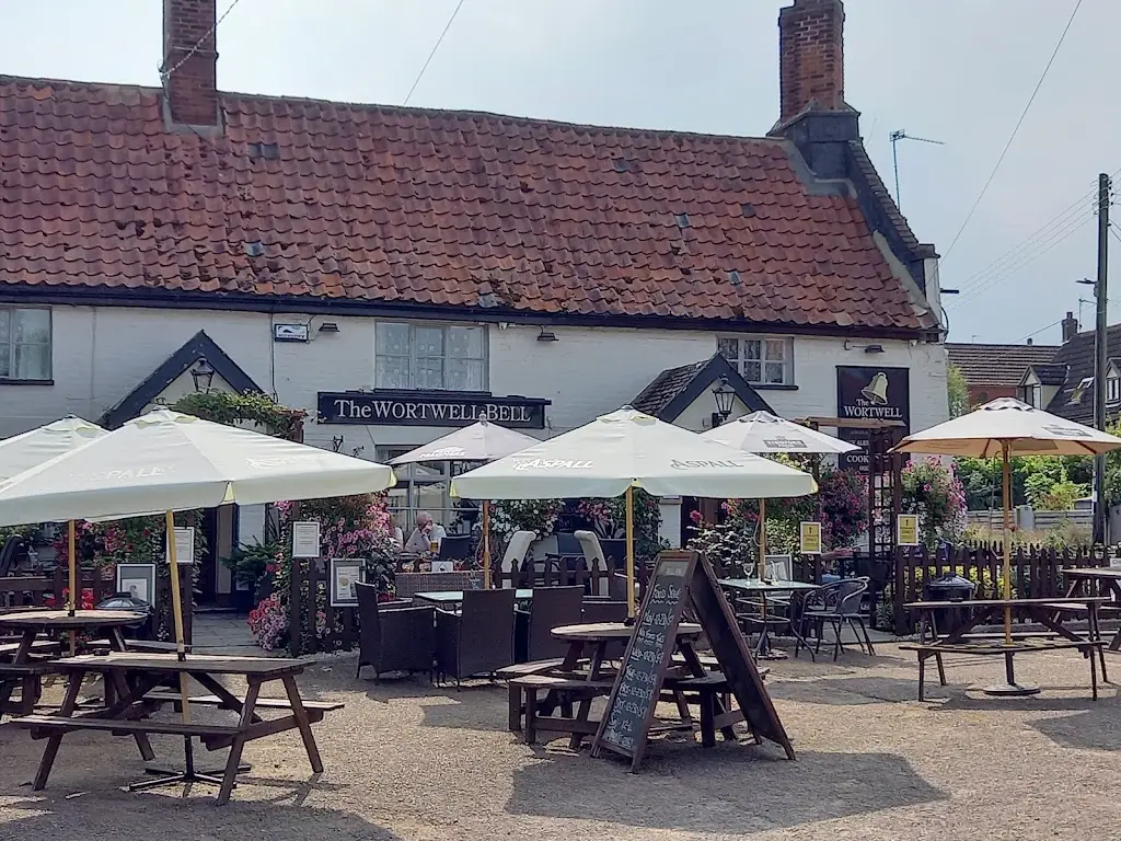 Laurence Bragard_The Wortwell Bell_Harleston_review