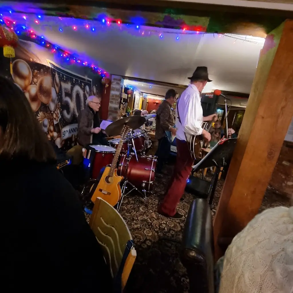 The Egg Baron_The Red Lion_Harleston_review