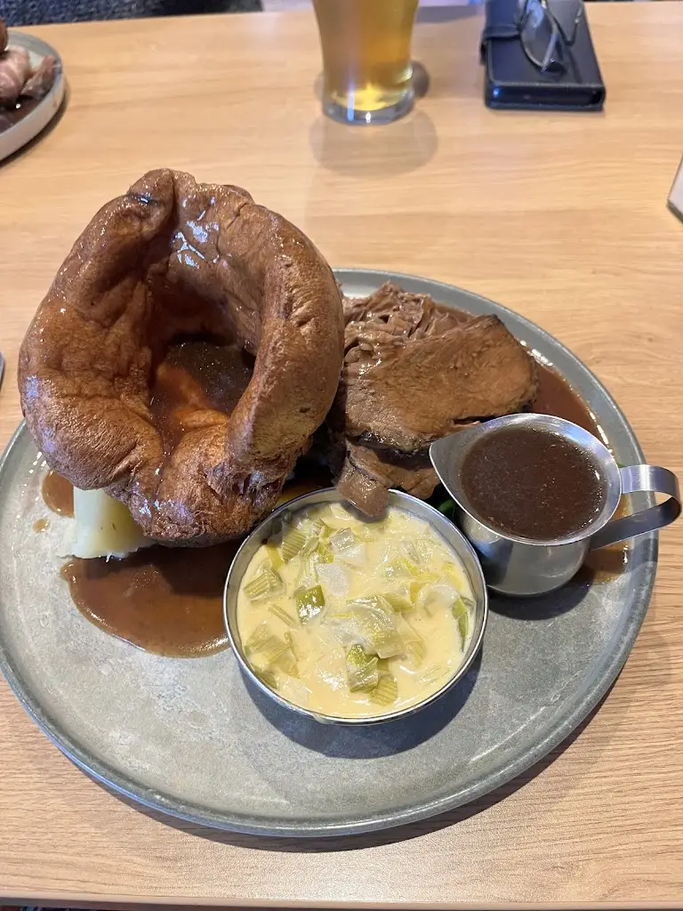 julie sumner_Hapton Inn_Hapton_recensione