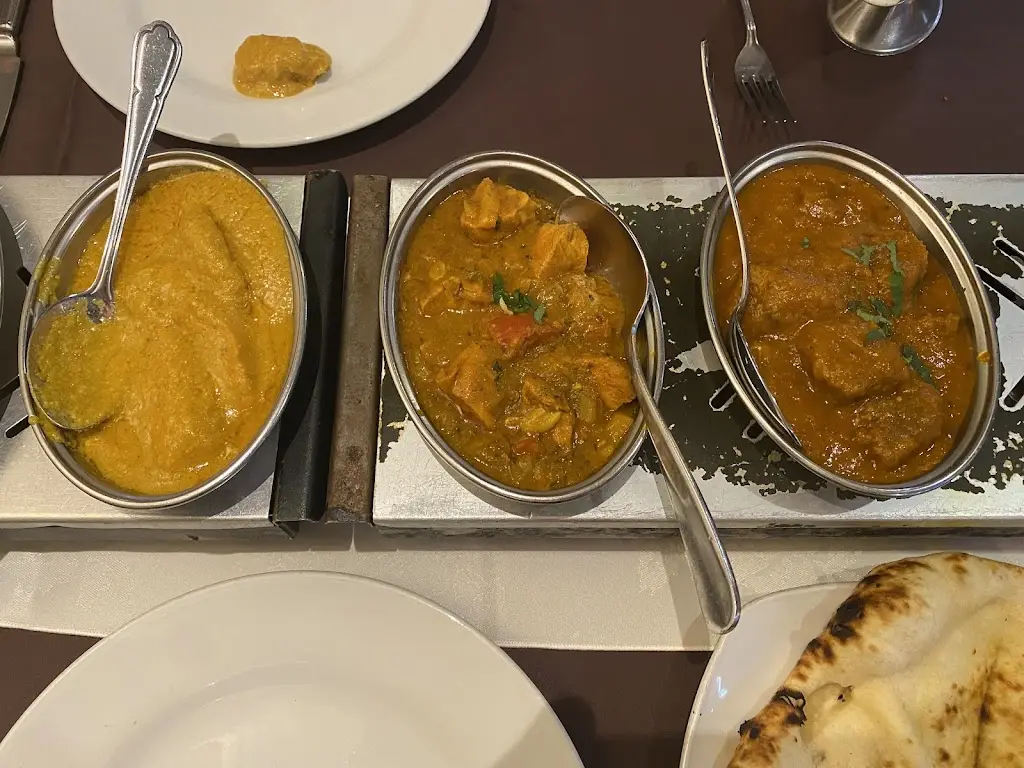 Menu_Agra Indian Restaurant_Hapton_image_5