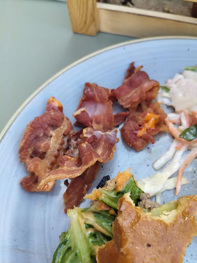 Maddie Forster_Orto Lounge_Badsey_review