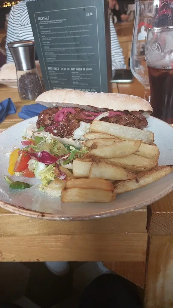 Chris Brown_Griffin's Head_Hapton_review