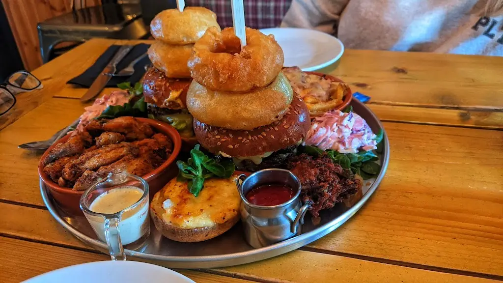 Griffin's Head_Hapton_slider_image_2