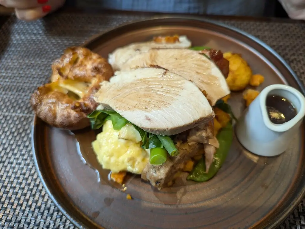 Menu_The Courtyard Room at The Lawrence_Hapton_image_3