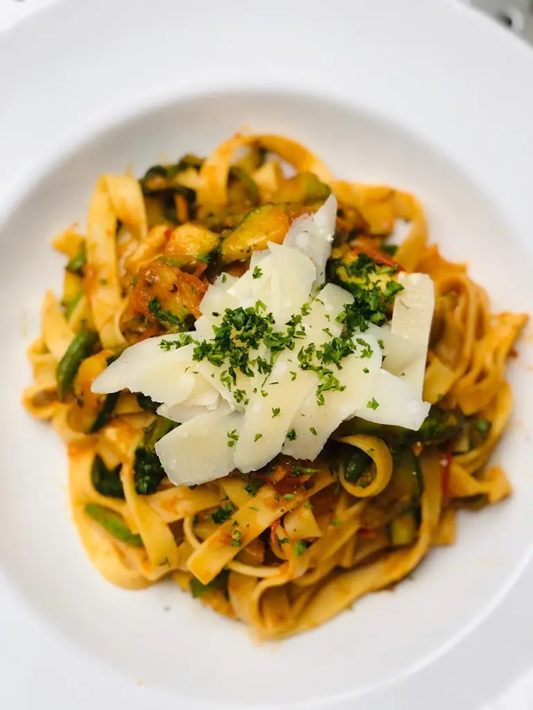 Menu_The Courtyard Room at The Lawrence_Hapton_image_6