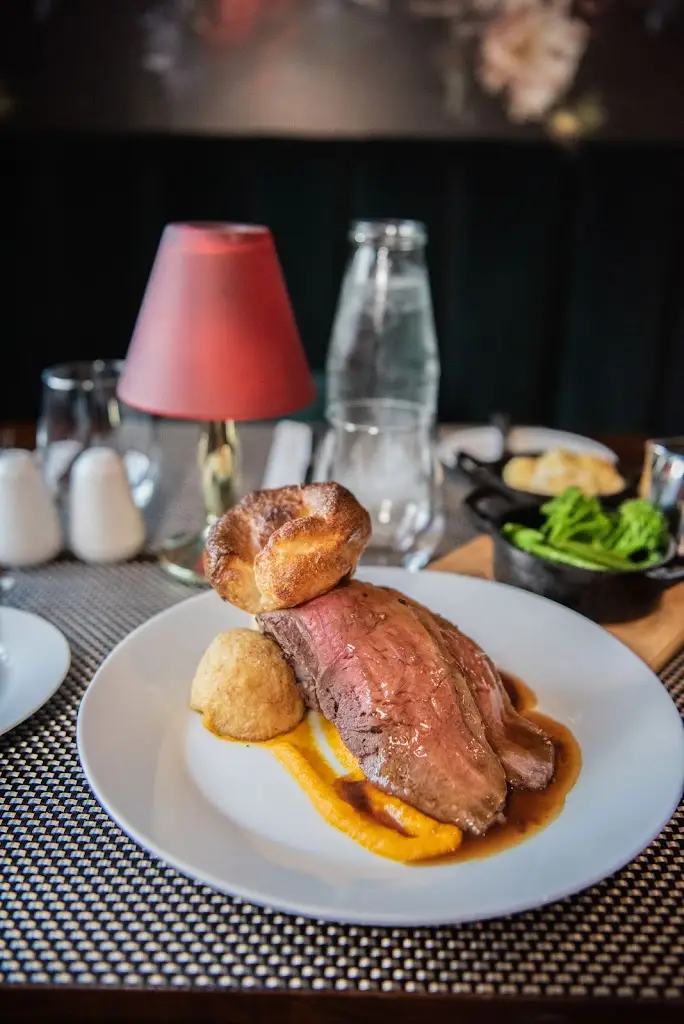 Menu_The Courtyard Room at The Lawrence_Hapton_image_9