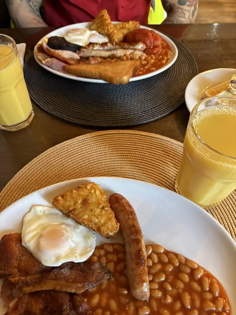 Jemma Frost_JJ’s Burnley at The Dugdale_Hapton_review