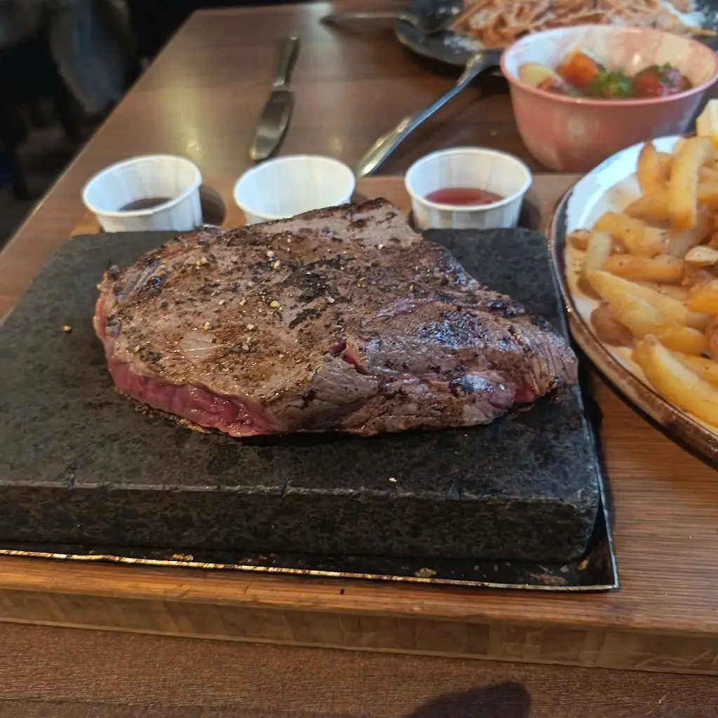 Stu Jones_Ballaro' Restaurant_Hapton_recensione