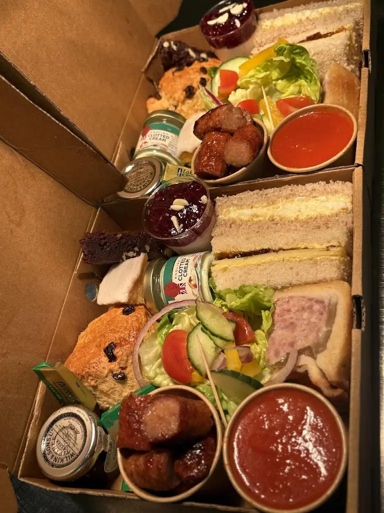 The Fat Giraffe_Hapton_slider_image_3