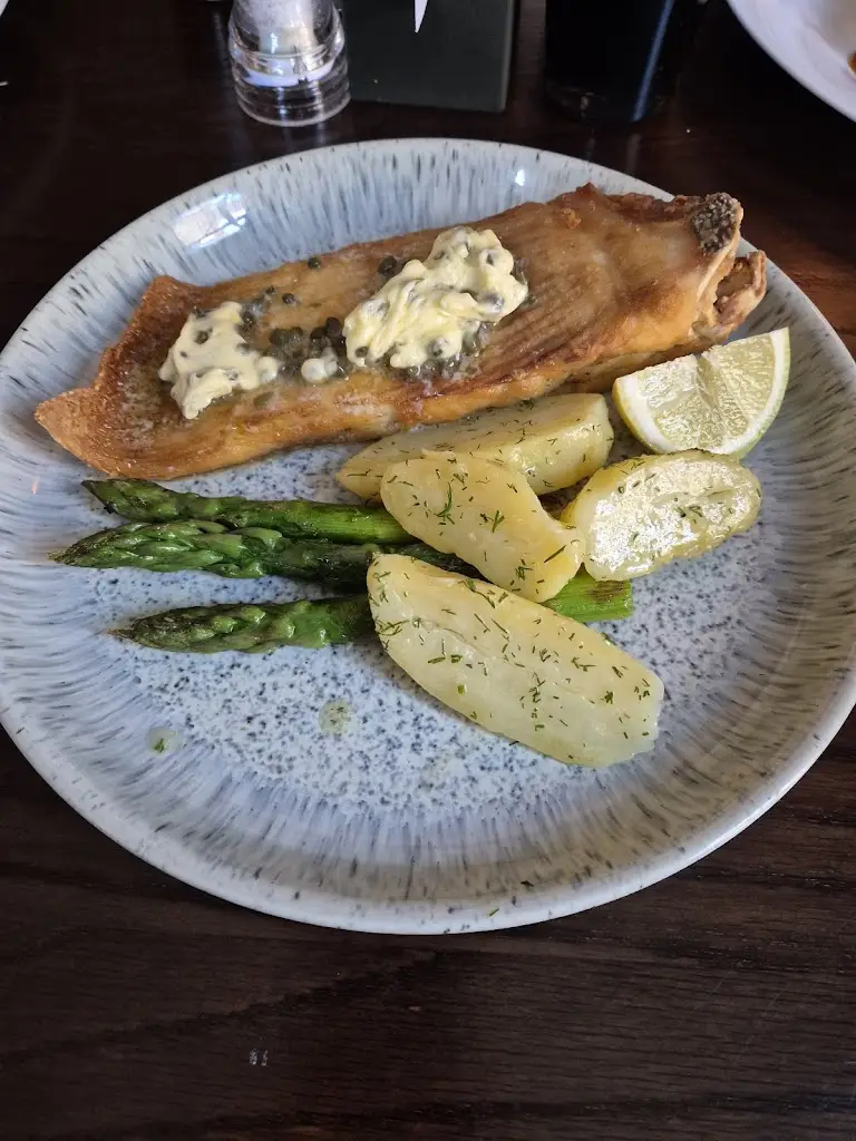 Gosia Rossa_Felton's Bistro and Wine_Badsey_review