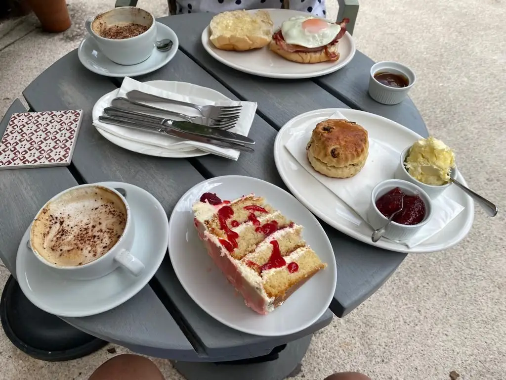 Menu_The Red Door Café Halton_Halton_image_7