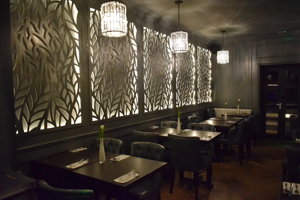 Eighty Six Restaurant & Bar restaurant in Harrow on the Hill