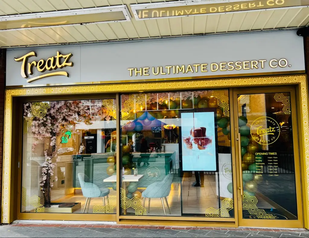 Treatz Dessert Harrow restaurant in Harrow on the Hill