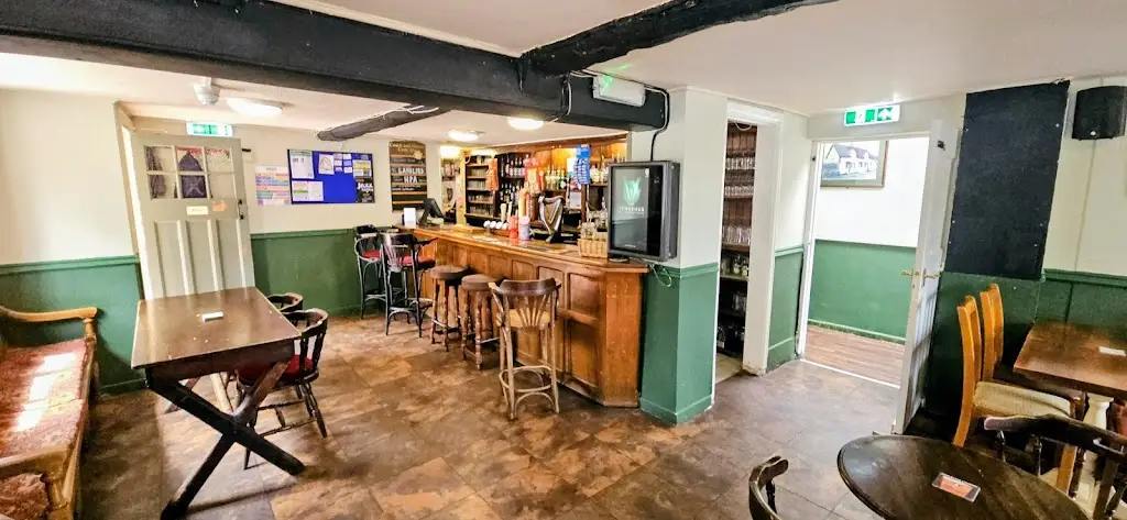 Coach & Horses restaurant in Harvington