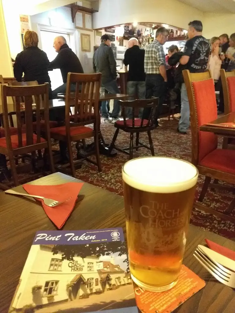 Coach & Horses_Harvington_slider_image_3