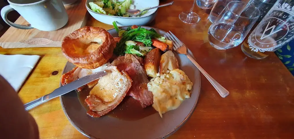 Mark Edwards_The White Hart at Hartlebury_Hartlebury_review