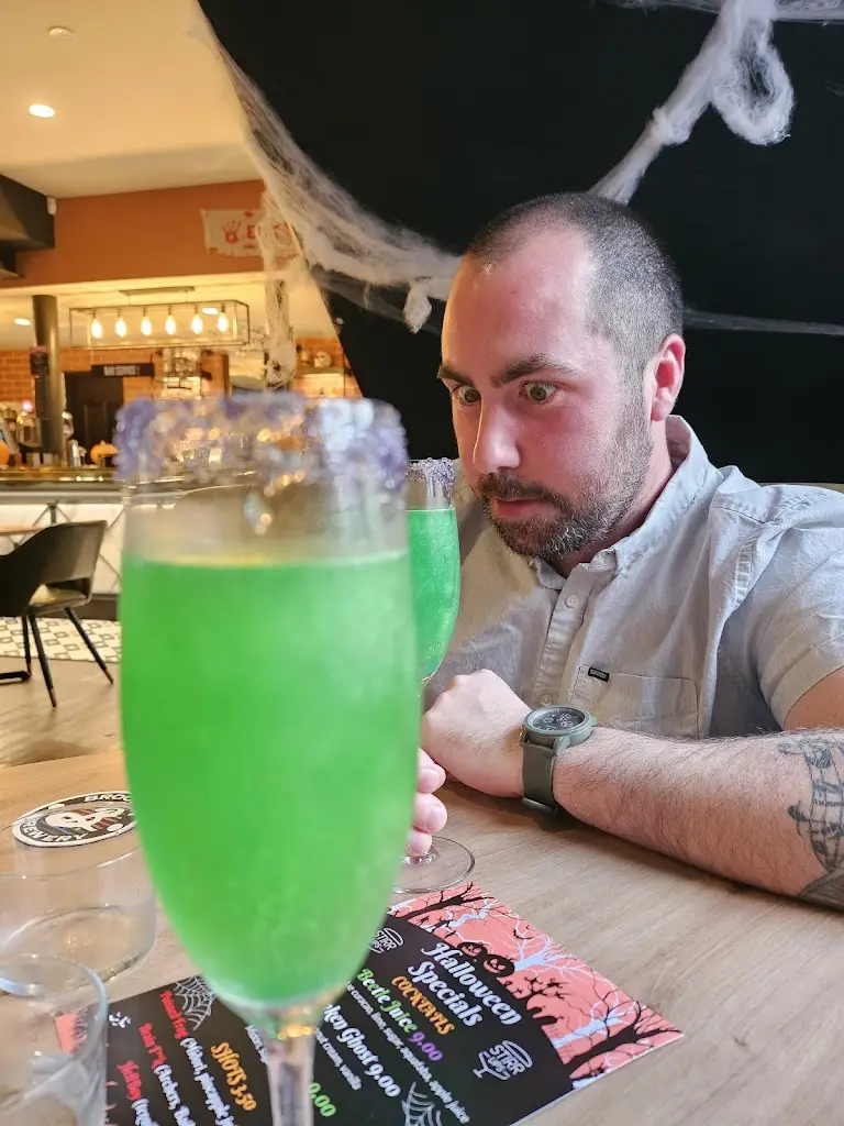 Chelsea Larkin_StirrUps_Badsey_review