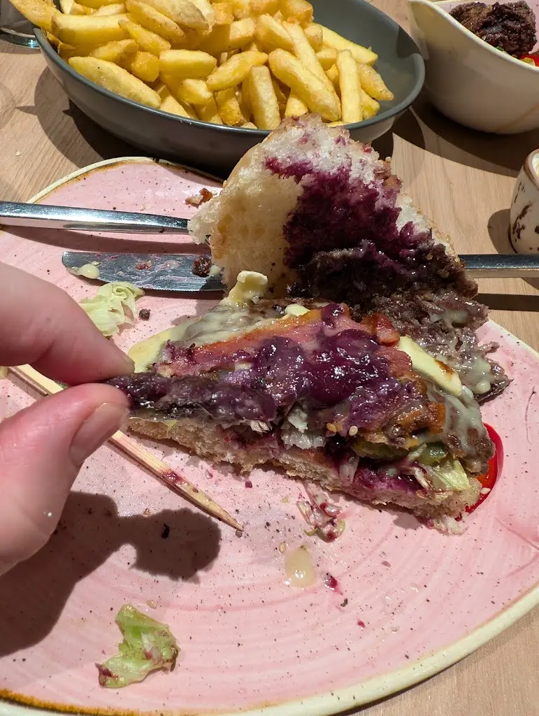 Adam Satchwell_StirrUps_Badsey_review