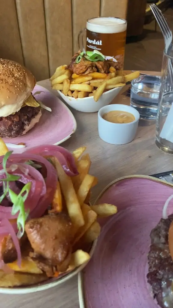 StirrUps_Badsey_slider_image_2