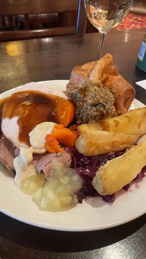 Larch Wood Farm - Dining & Carvery_Hartlebury_slider_image_3