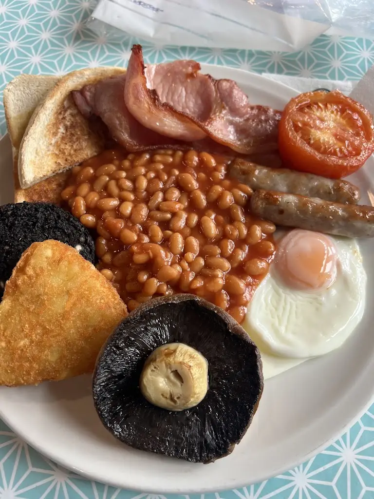 Detectorist_Hayley's kitchen at Hartlebury Castle_Hartlebury_review