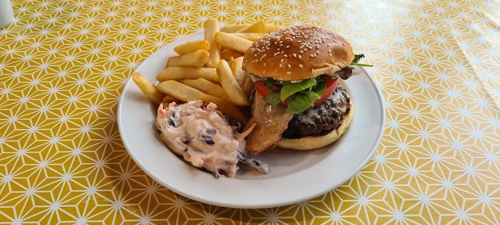 Jamie Harris_Hayley's kitchen at Hartlebury Castle_Hartlebury_review