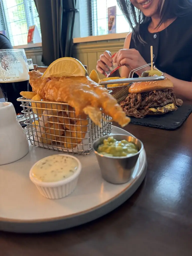 Andrew Jones_The Anchor Inn Hartshill_Hartshill_review