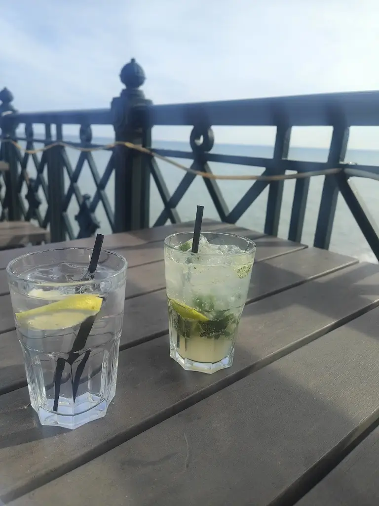 Roya D_Casa de la Pier_Hastings_review