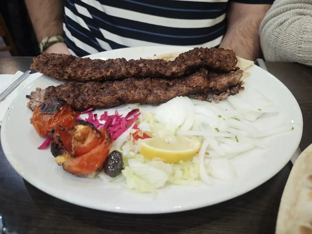 Alvaro Solves Fuster_Nawroz Restaurant_Harringay_recensione