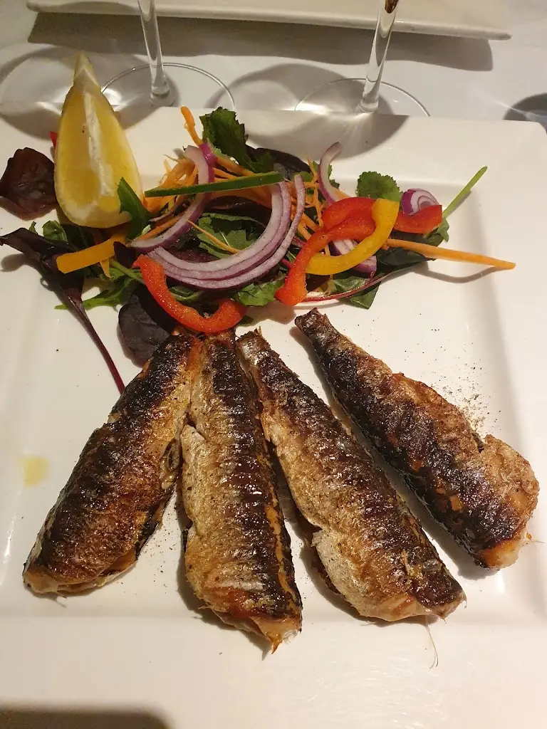 Menu_Mama Mia_Hartley Wintney_image_1