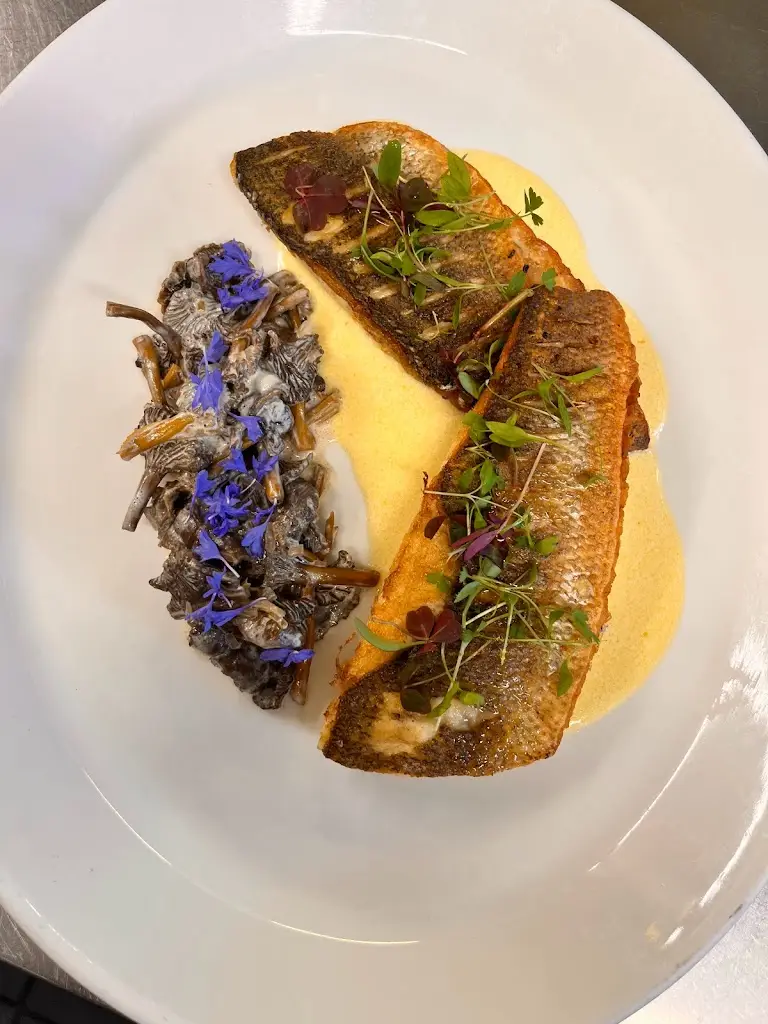 Mama Mia_Hartley Wintney_slider_image_2