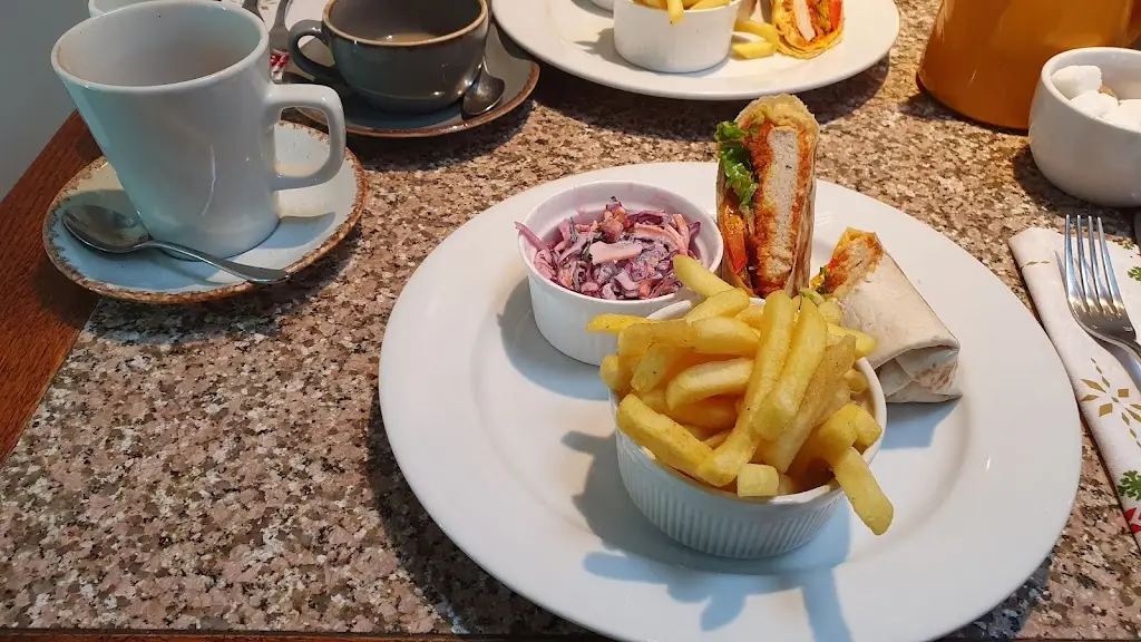 G Hartland_The Courtyard Café_Hartley Wintney_recensione