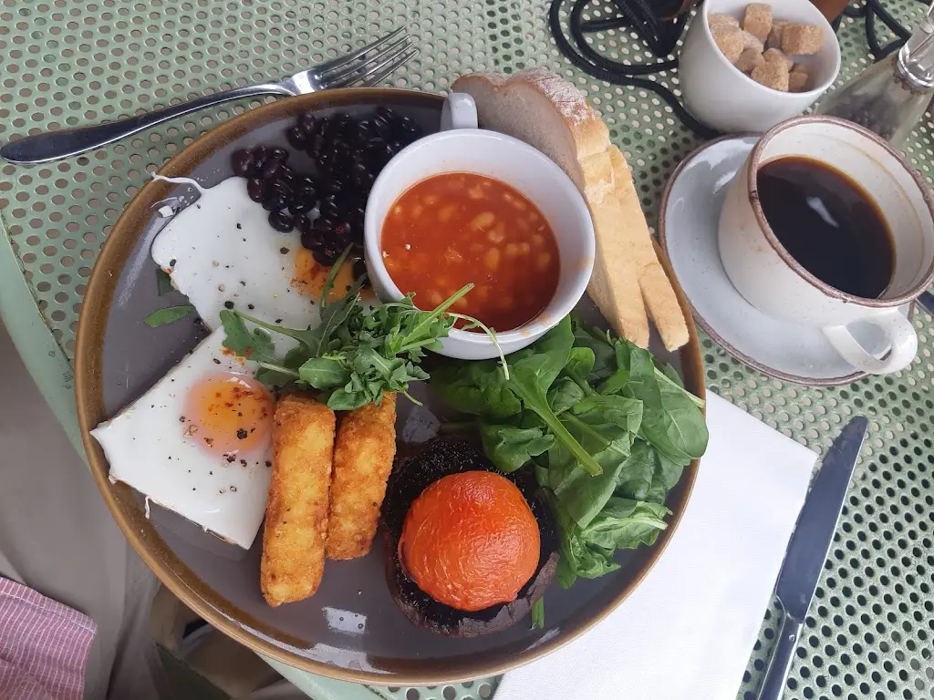 John Herrett_The Courtyard Café_Hartley Wintney_recensione