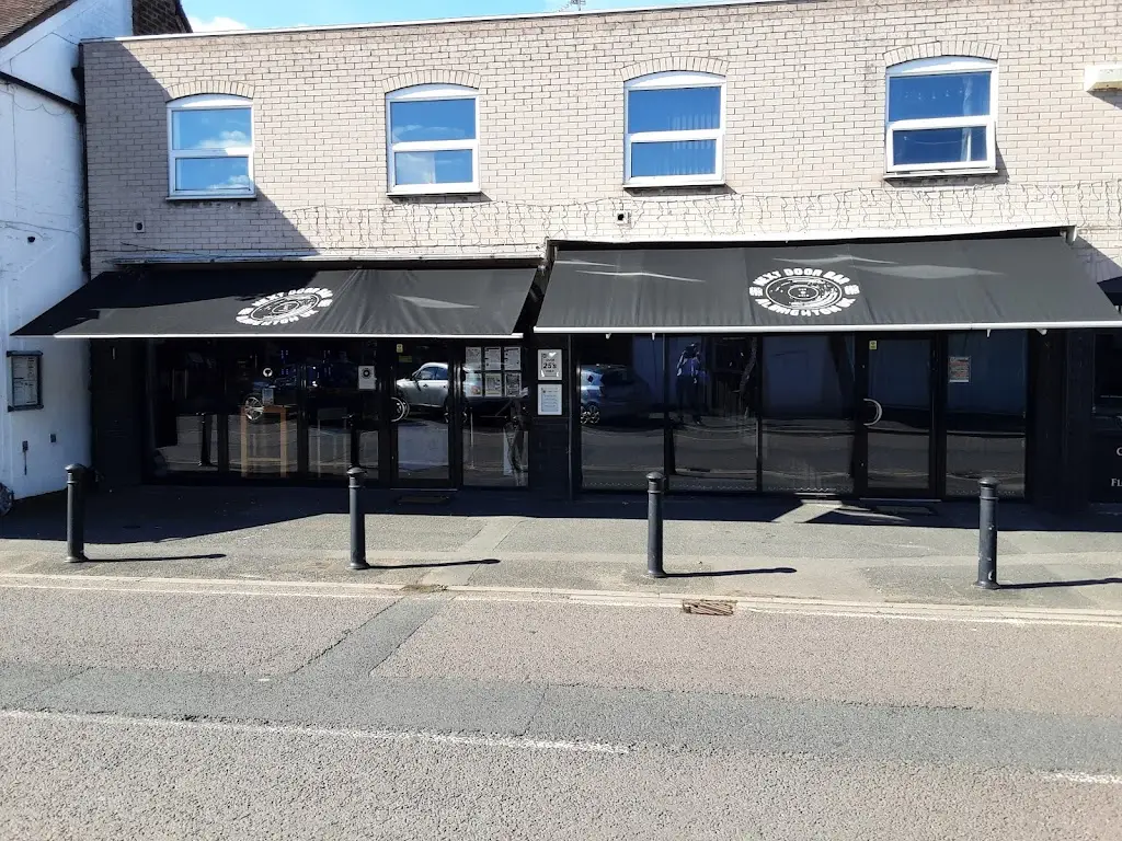 Next Door Bar_Albrighton_slider_image_3