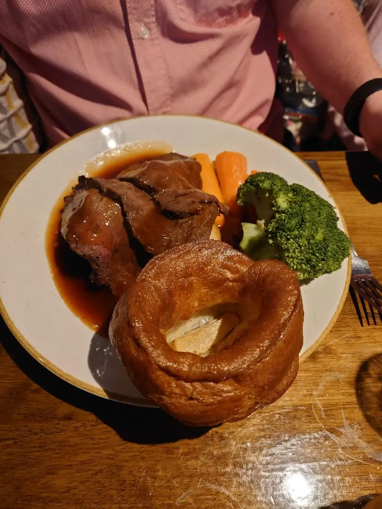 Menu_The Queens Head Dogmersfield_Hartley Wintney_immagine_6