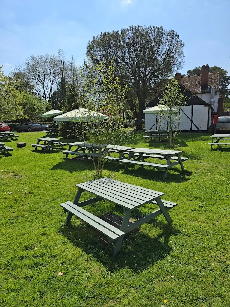 Chris Sika_The Queens Head Dogmersfield_Hartley Wintney_recensione