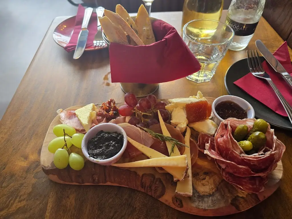 Champagne + Fromage Harrogate_Harrogate_slider_image_2