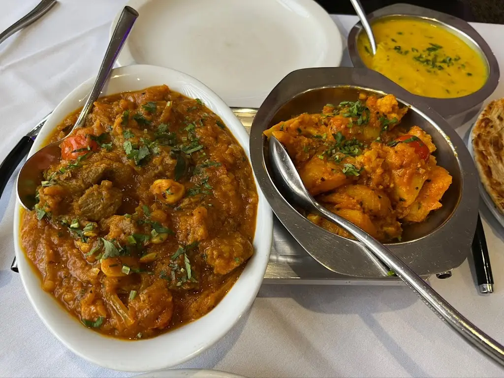 The Swan Indian Dining_Bacup_slider_image_3