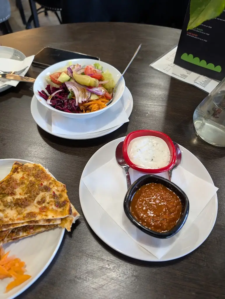 Meteor Meze & Grill Restaurant_Harold Wood_slider_image_3