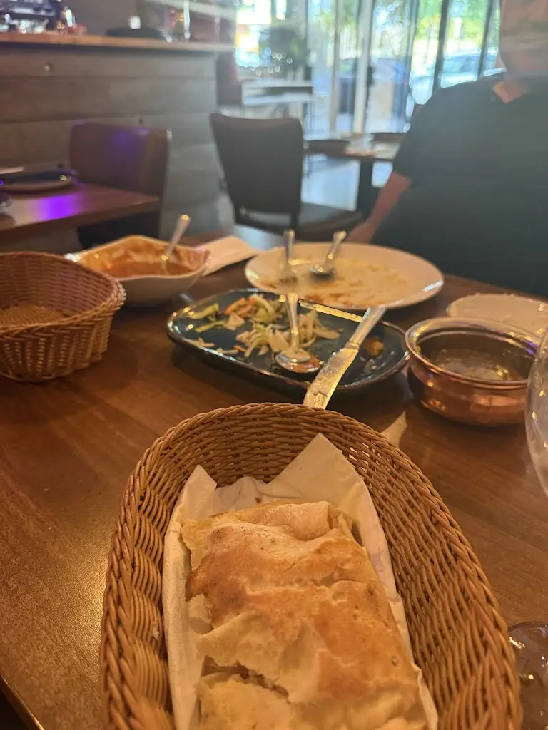 KC _DESHI_Harold Wood_review