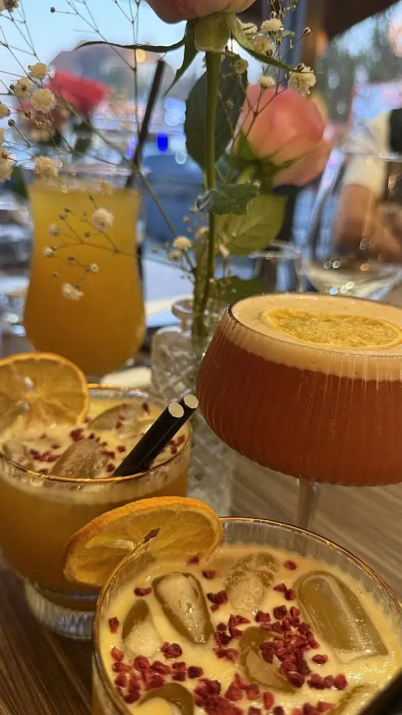 Zhaneta Vulka_Gusto b.l.k Itallian restaurant_Harold Wood_review