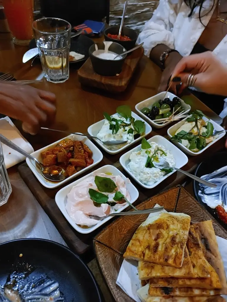 Menu_Kervan Kitchen Gidea Park_Harold Wood_image_5