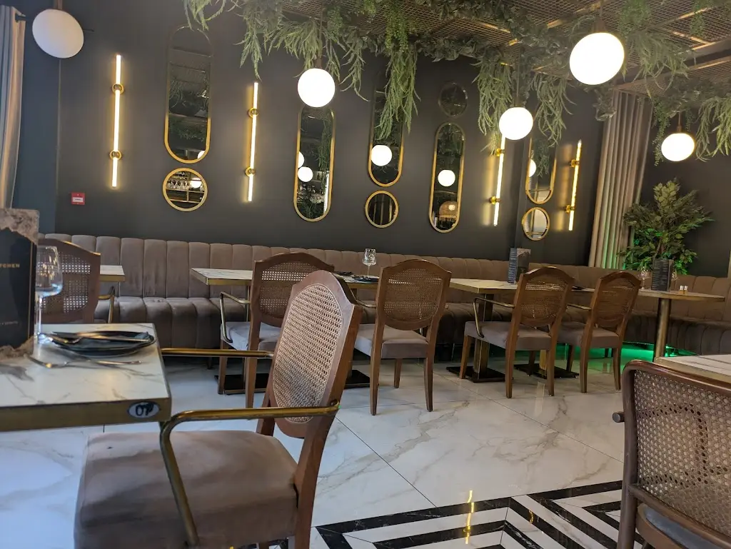 Kervan Kitchen Gidea Park_Harold Wood_slider_image_3