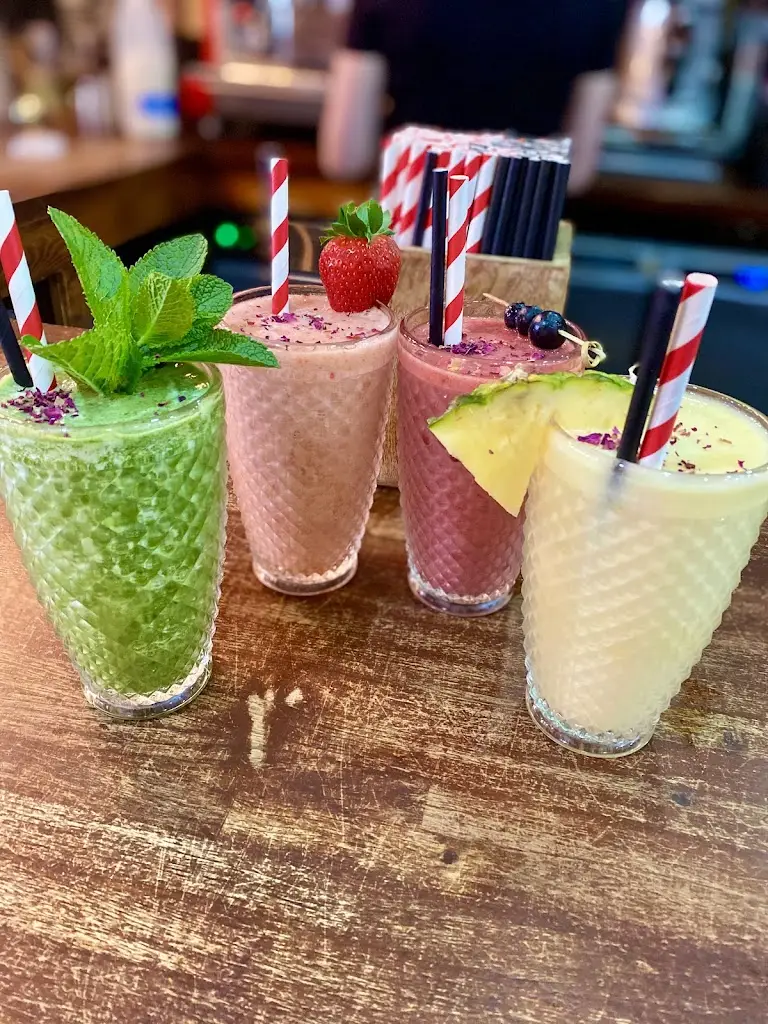 Café Break_Harold Wood_slider_image_3