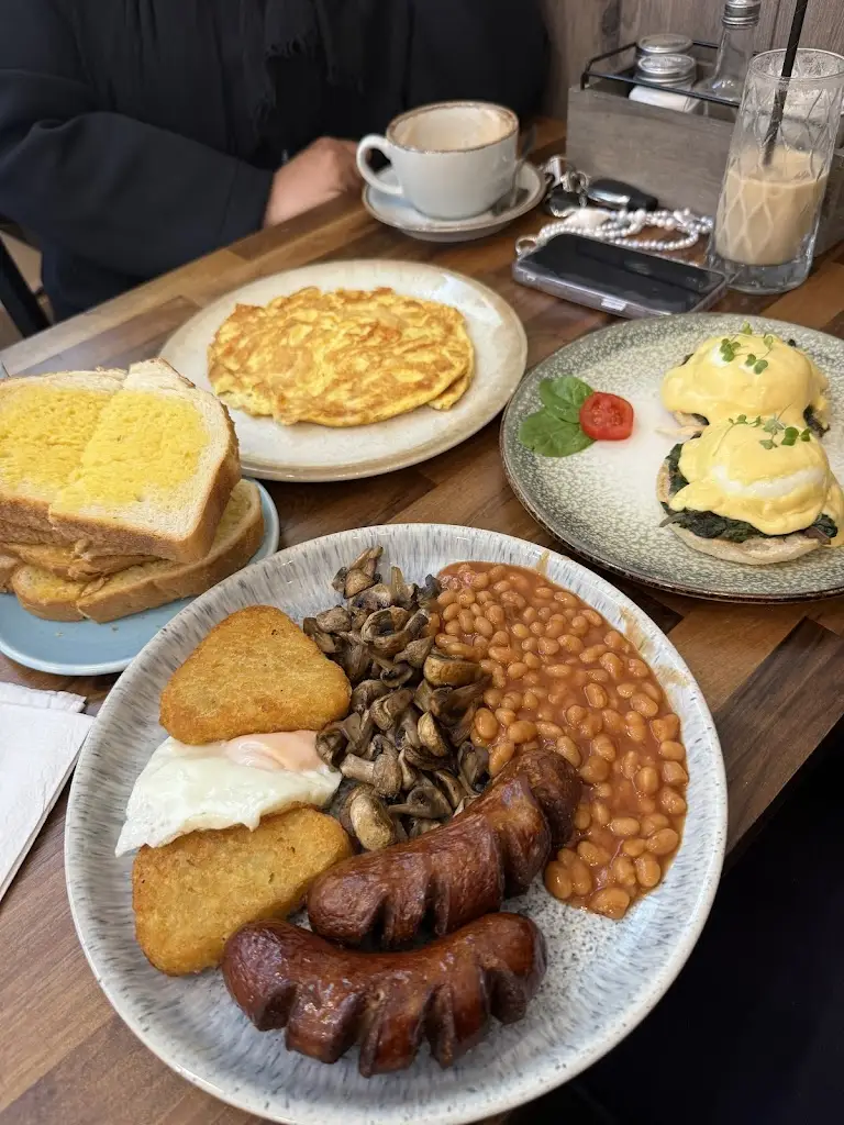 Aminah Tariq_Toastea Cafe_Harold Wood_review